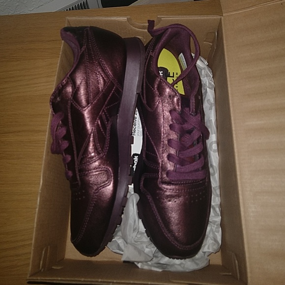 reebok classic metallic